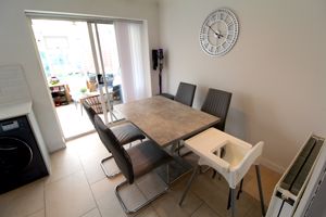 Kitchen/Diner- click for photo gallery